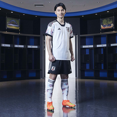 正規品　サッカー日本代表 2022アウェイ オーセンティック ユニフォーム 長袖フットボール